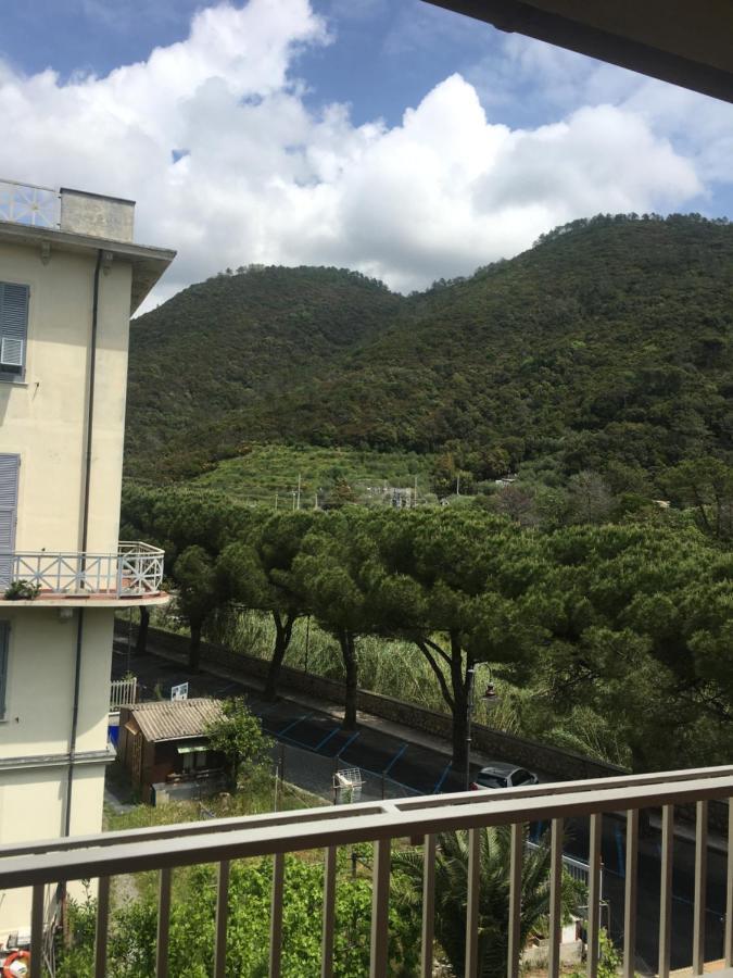 Minerva Apartment Deiva Marina Luaran gambar